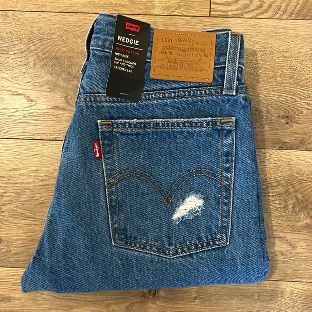 Wedgie Levi’s